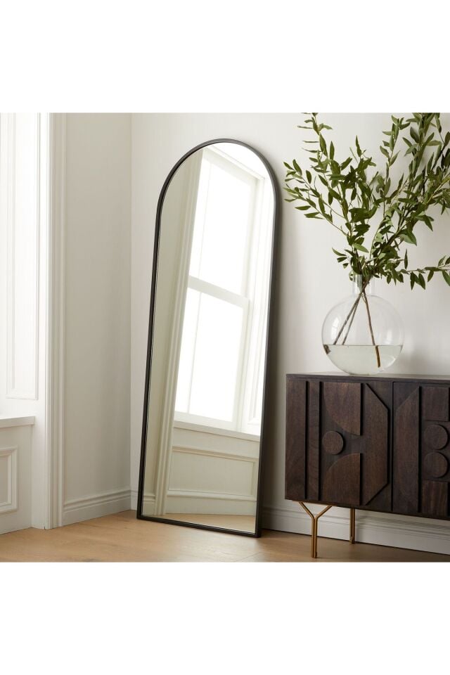 Metal Çerçeveli Oval Ayaklı Boy Aynası İnfluencer Aynası